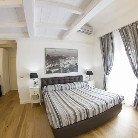 לינה וארוחת בוקר Casa Lame 4*